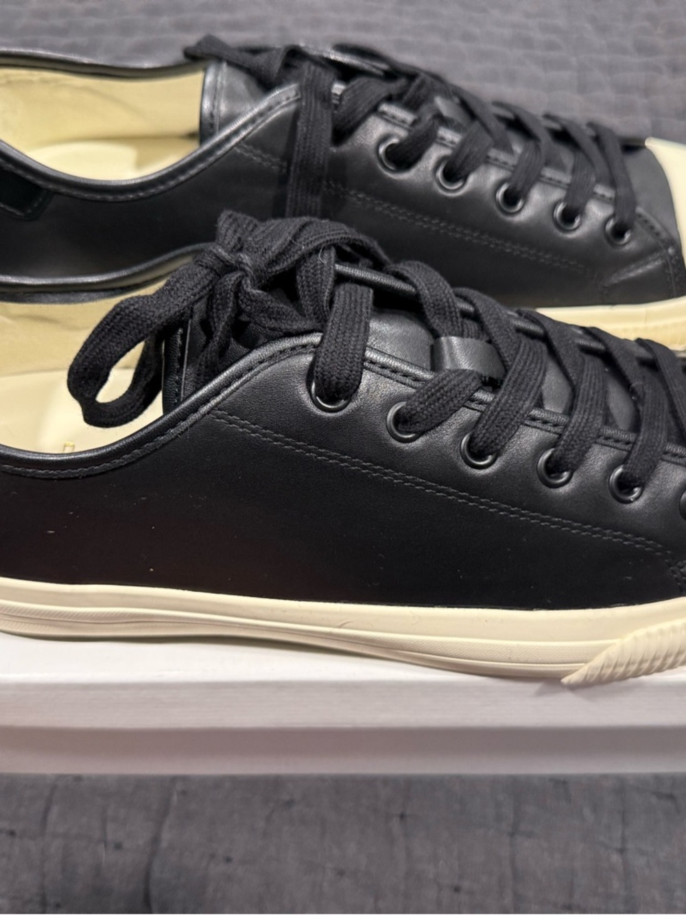 Sandro Black Leather Sneakers with Cream Toe Caps - Picture 2 of 2